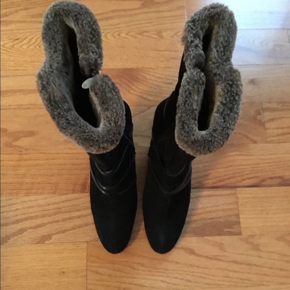 SALE - Circa Joan & David black suede booties Size 7.5 - Picture 2 of 8